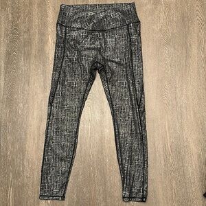 NWOT CURVES N COMBAT BOOTS BRAND GREY AND BLACK LEGGINGS - Size XL SKU:118